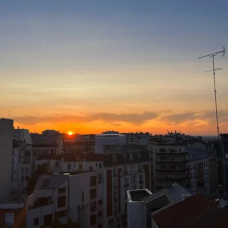Buttes Chaumont - Free Parking Apartment Paris